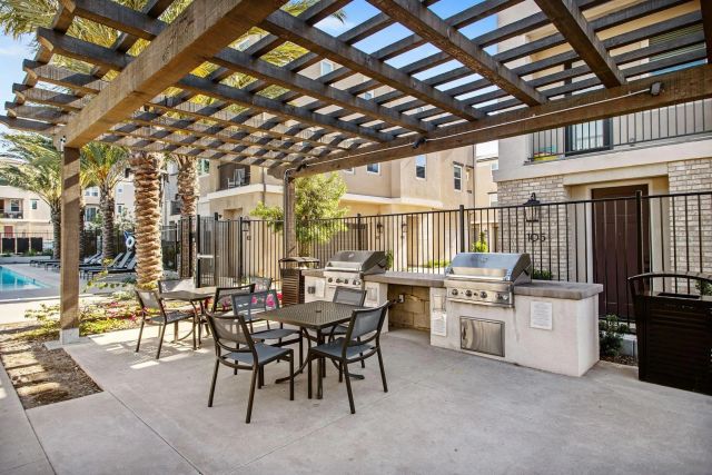 1202 Sunrise View 103, San Marcos, CA 92078