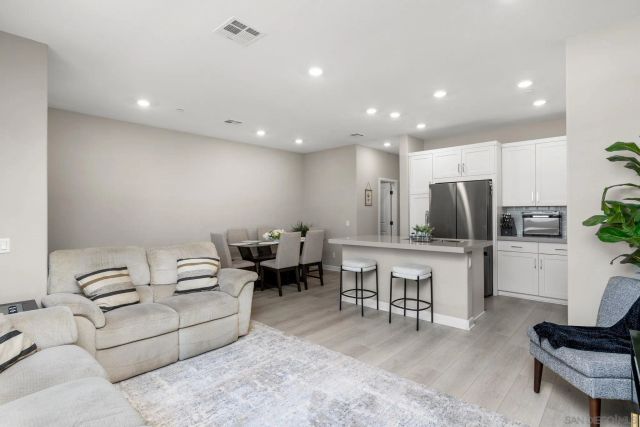 1202 Sunrise View 103, San Marcos, CA 92078