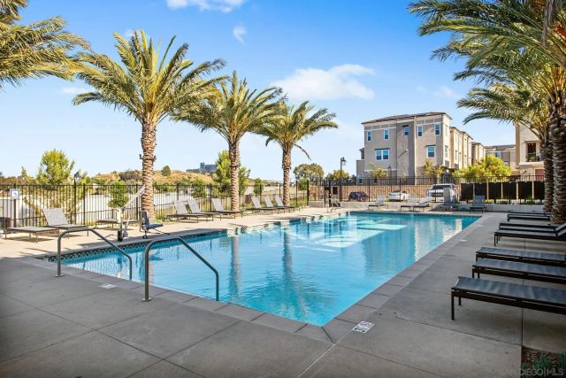 1202 Sunrise View 103, San Marcos, CA 92078