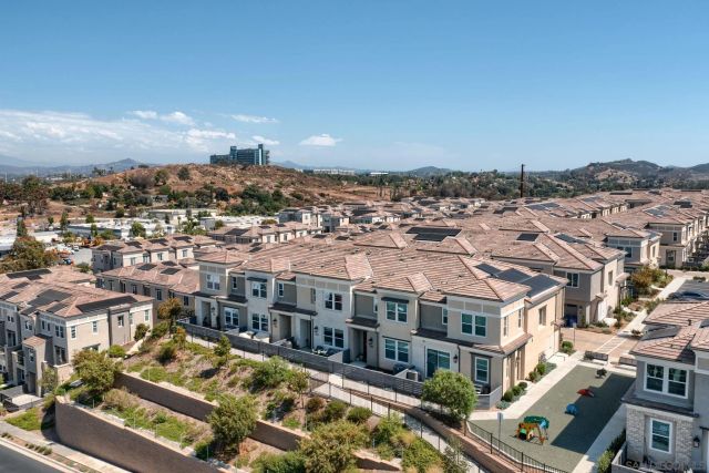 1202 Sunrise View 103, San Marcos, CA 92078