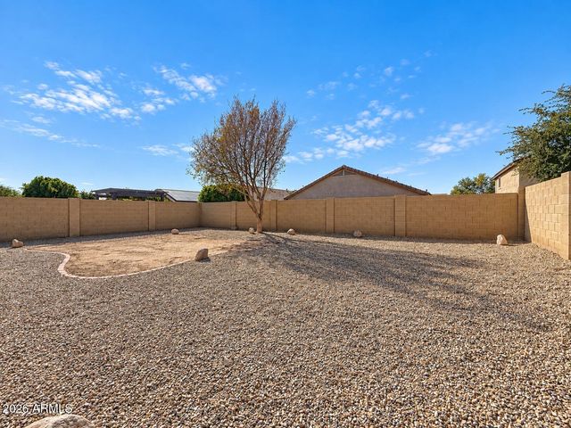 17961 W Lawrence Lane, Waddell, AZ 85355