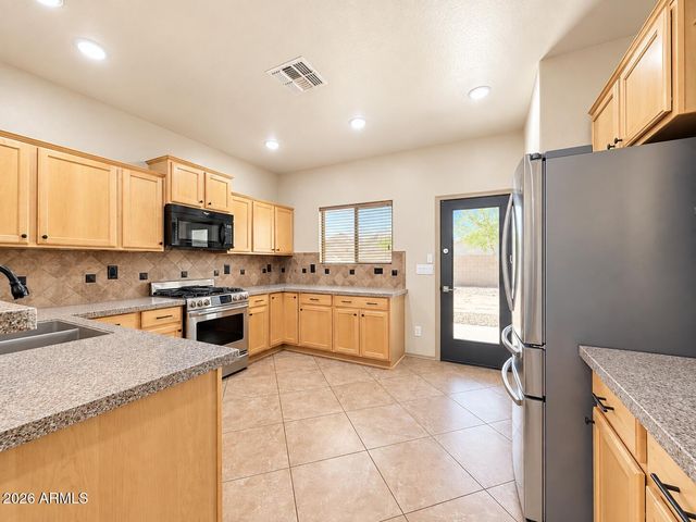 17961 W Lawrence Lane, Waddell, AZ 85355