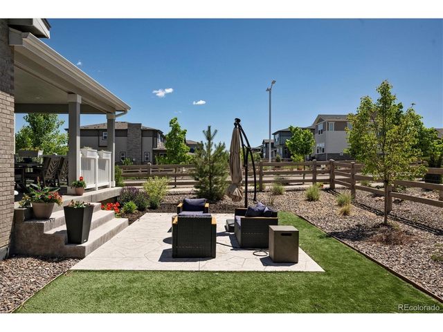 8102 Adams Fork Ave, Littleton, CO 80125