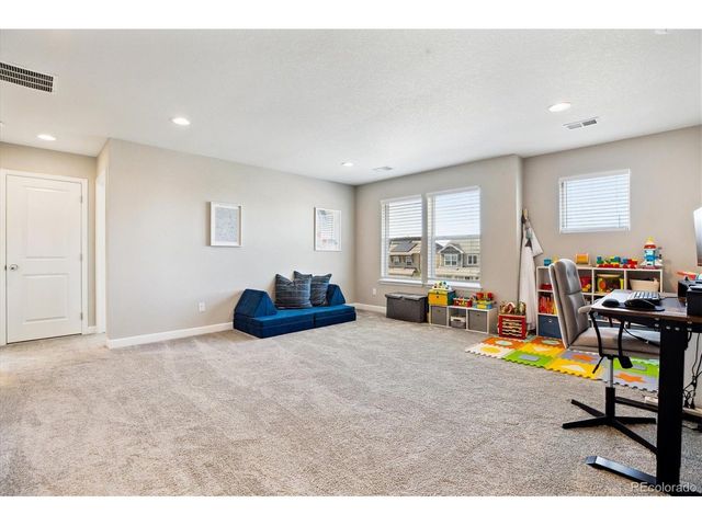 8102 Adams Fork Ave, Littleton, CO 80125