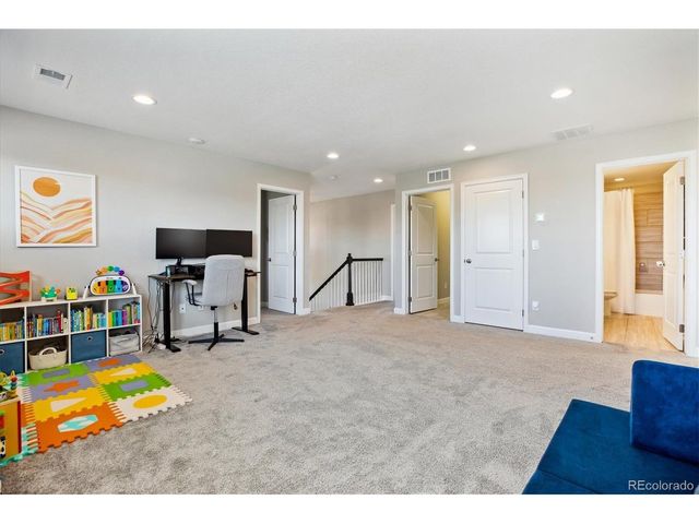 8102 Adams Fork Ave, Littleton, CO 80125