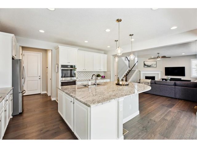 8102 Adams Fork Ave, Littleton, CO 80125