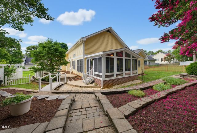 1709 Falls River Avenue, Raleigh, NC 27614