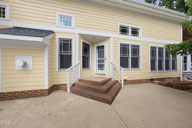 1709 Falls River Avenue, Raleigh, NC 27614