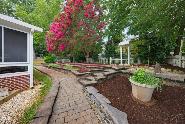 1709 Falls River Avenue, Raleigh, NC 27614