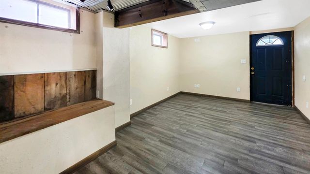 2015 Waterloo Road, Cedar Falls, IA 50613