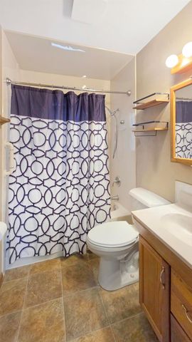 2015 Waterloo Road, Cedar Falls, IA 50613