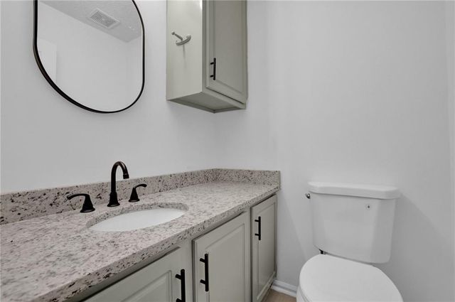 848 Burton Ridge Drive, Loganville, GA 30052