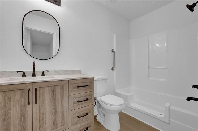 848 Burton Ridge Drive, Loganville, GA 30052