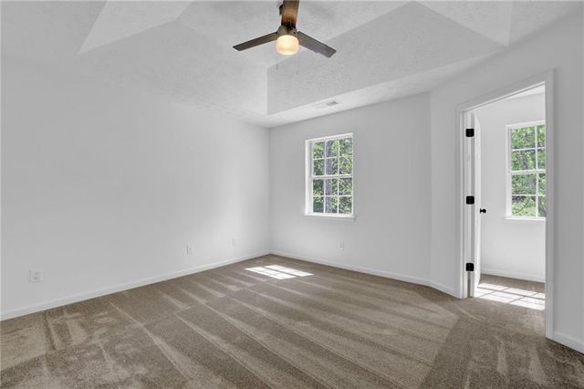 848 Burton Ridge Drive, Loganville, GA 30052