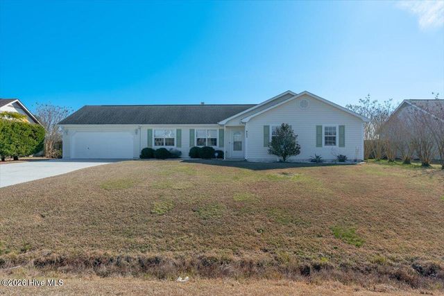 423 Dion Drive, Hubert, NC 28539