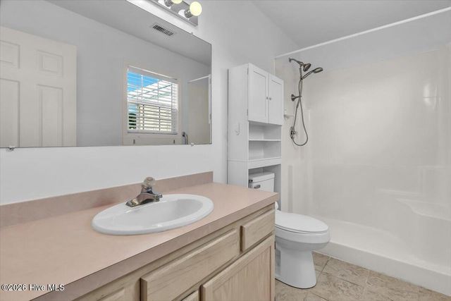 423 Dion Drive, Hubert, NC 28539