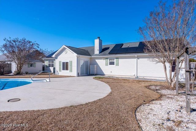 423 Dion Drive, Hubert, NC 28539