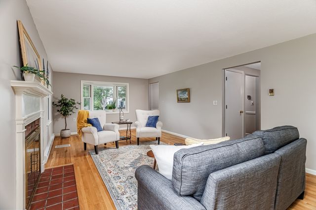 106 Marshall St, Athol, MA 01331