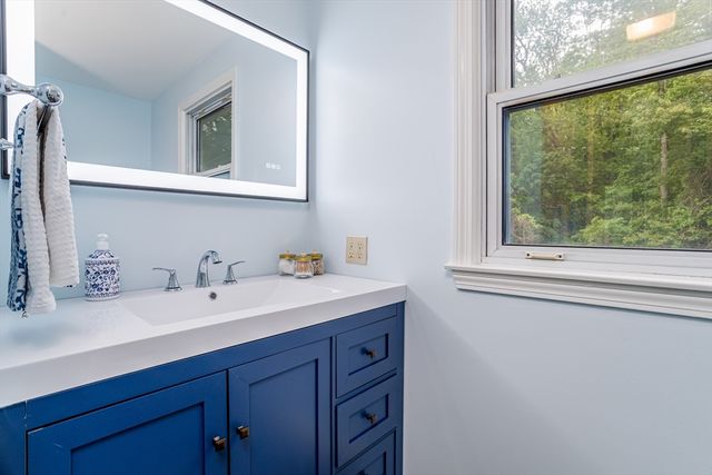 106 Marshall St, Athol, MA 01331