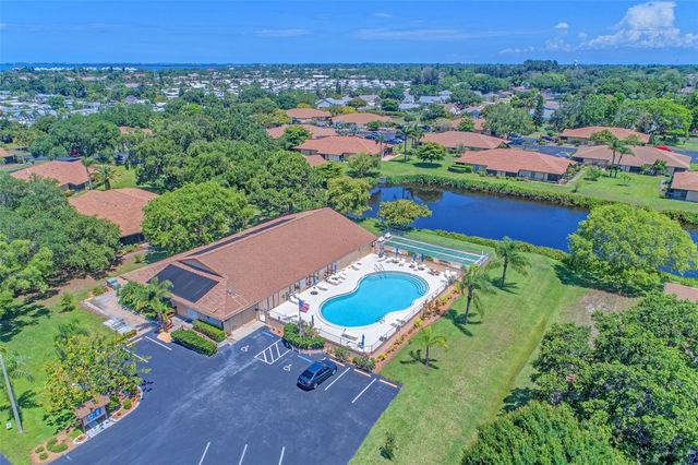 4152 66TH STREET CIRCLE W 4152, Bradenton, FL 34209