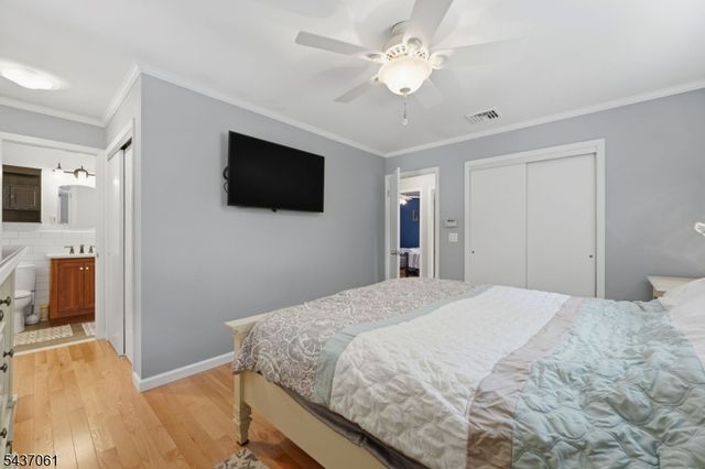 16 Windsor Dr, Jefferson Twp., NJ 07438