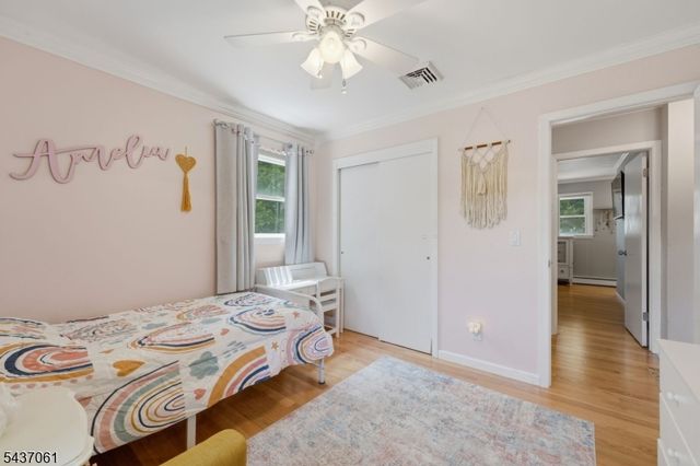 16 Windsor Dr, Jefferson Twp., NJ 07438