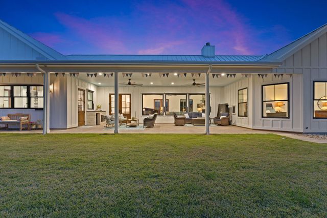 452 Southwick Ranch RD, Johnson City, TX 78636