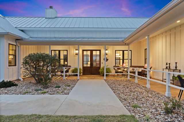 452 Southwick Ranch RD, Johnson City, TX 78636