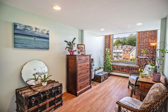 125 Main St Apt 62, Newmarket, NH 03857