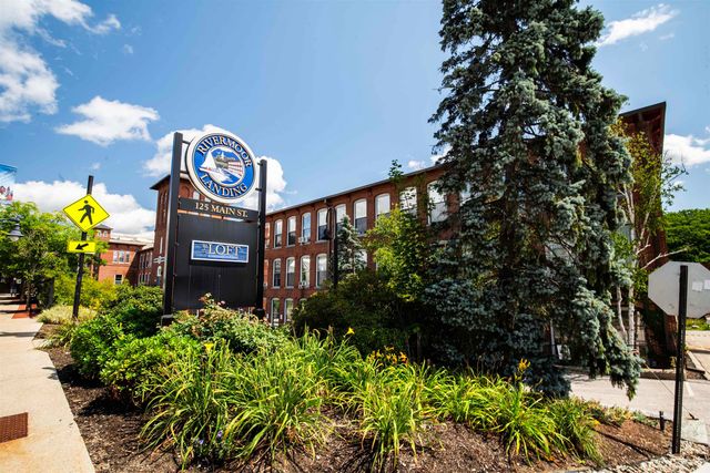 125 Main St Apt 62, Newmarket, NH 03857