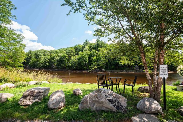 125 Main St Apt 62, Newmarket, NH 03857