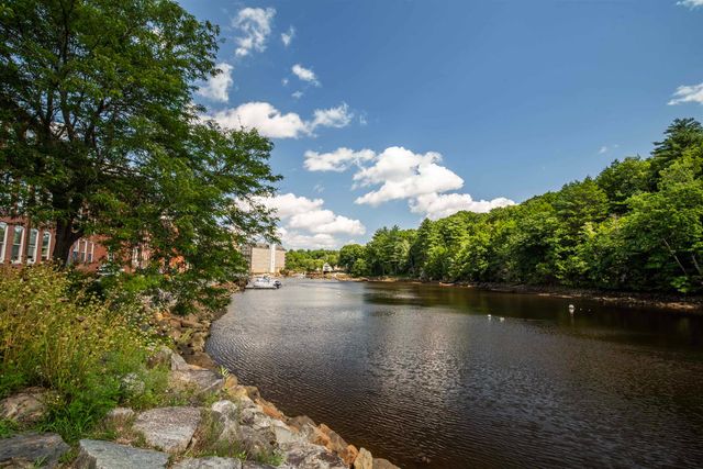 125 Main St Apt 62, Newmarket, NH 03857