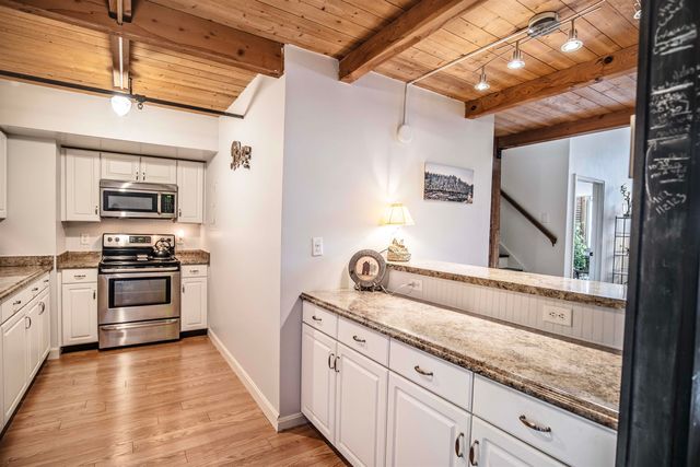 125 Main St Apt 62, Newmarket, NH 03857