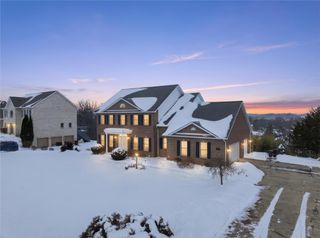 1022 Lexington Dr, Murrysville, PA 15632