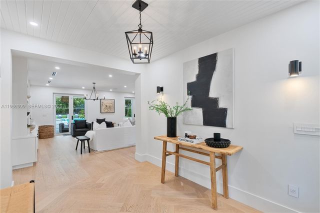 9301 SW 93rd Ave 01, Miami, FL 33176