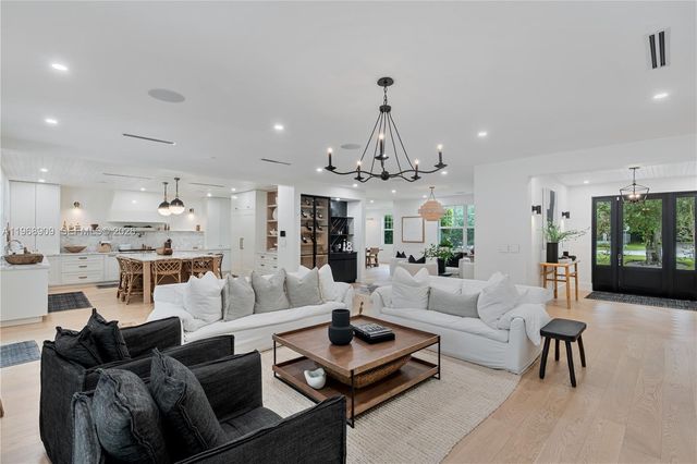 9301 SW 93rd Ave 01, Miami, FL 33176