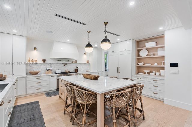 9301 SW 93rd Ave 01, Miami, FL 33176