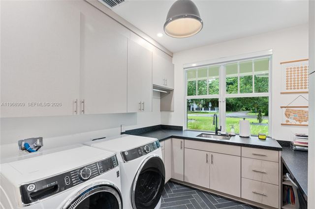 9301 SW 93rd Ave 01, Miami, FL 33176