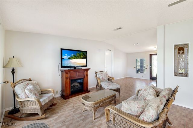 19757 Frenchmans CT, North Fort Myers, FL 33903