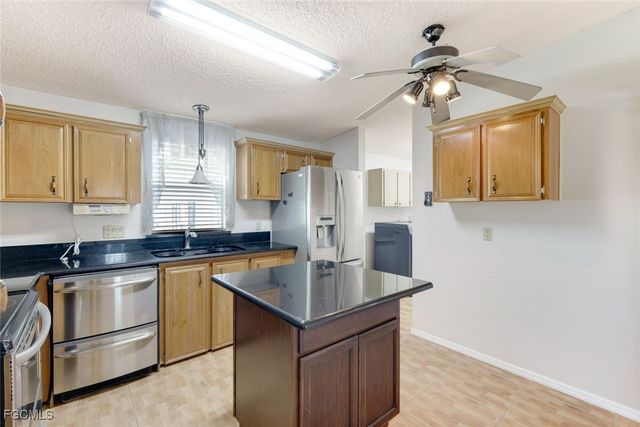 19757 Frenchmans CT, North Fort Myers, FL 33903