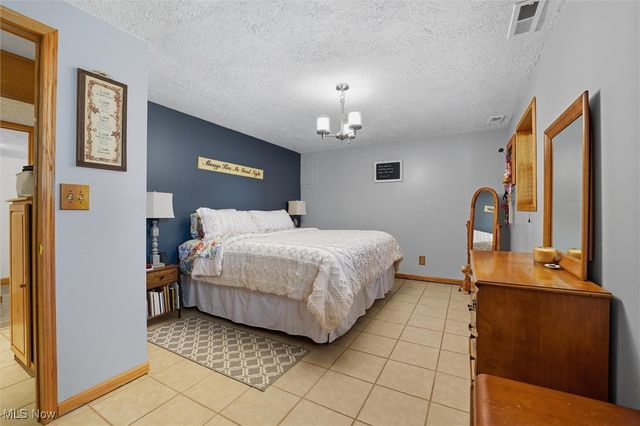 6767 N Main Street, Conneaut, OH 44030