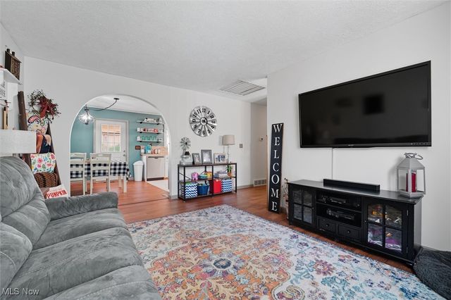 6767 N Main Street, Conneaut, OH 44030