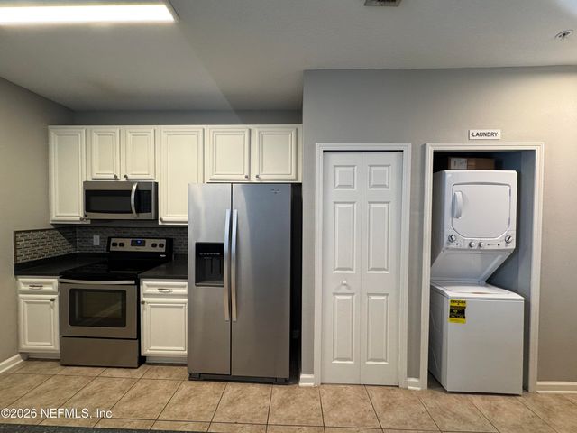 5006 KEY LIME Drive 305, Jacksonville, FL 32256
