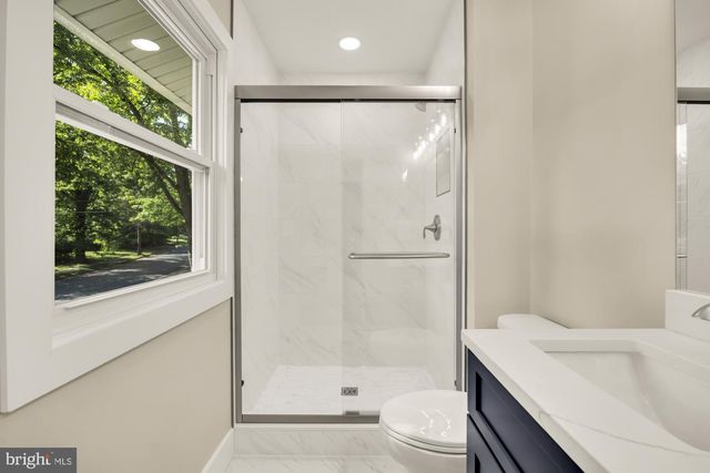 2435 SHENANDOAH ST, Vienna, VA 22180