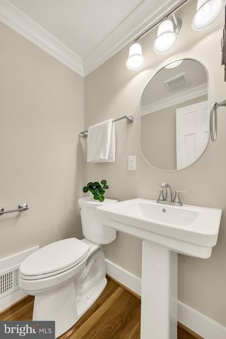 2435 SHENANDOAH ST, Vienna, VA 22180