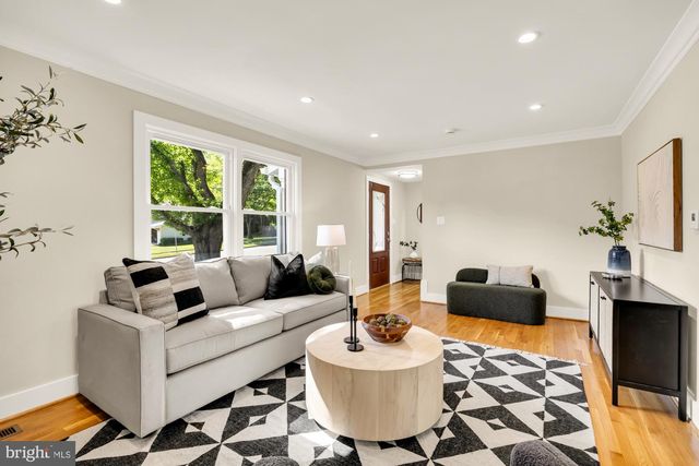 2435 SHENANDOAH ST, Vienna, VA 22180