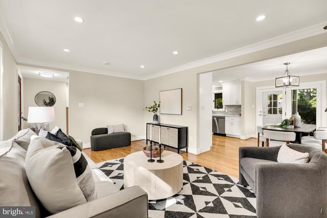 2435 SHENANDOAH ST, Vienna, VA 22180