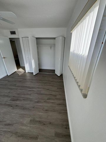 201 BRITTANY E, Delray Beach, FL 33446
