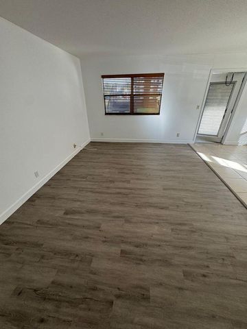 201 BRITTANY E, Delray Beach, FL 33446