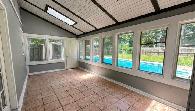 6427 Monarch Drive, Fort Wayne, IN 46815